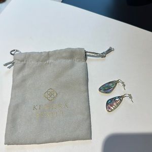 Perfect condition Kendra Scott earrings